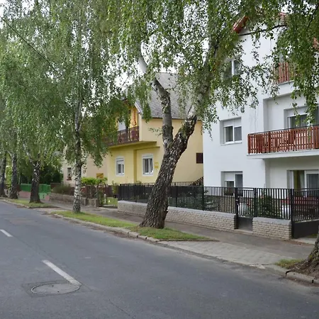 Varga Apartment *