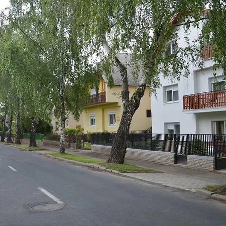 Апартаменты Varga *