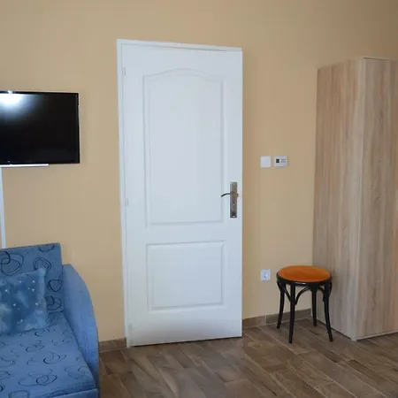 Varga Apartman *