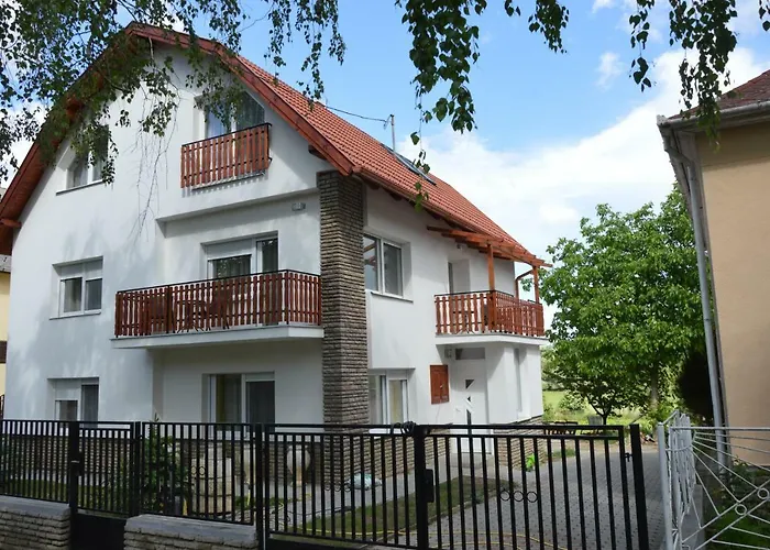 Apartament Varga Héviz