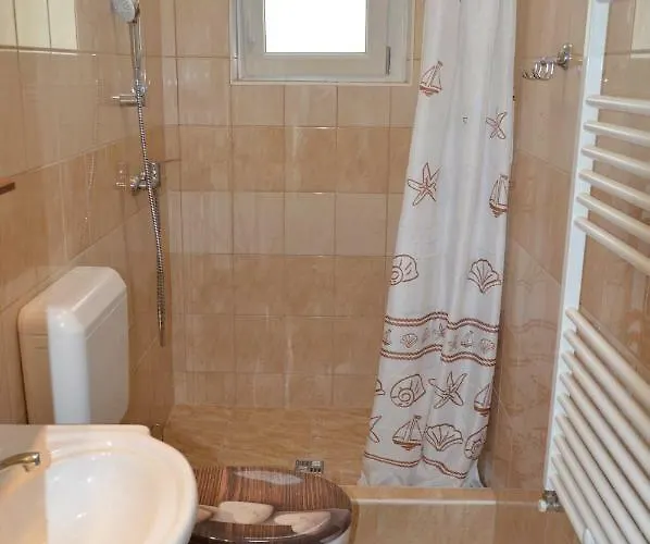 Apartament Varga *